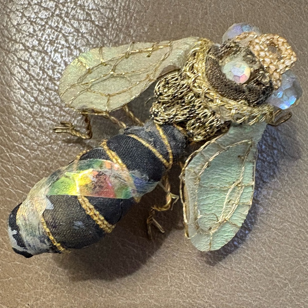 Handcrafted Bee Brooch with Shimmering Gold Accents - Picture 10 of 11